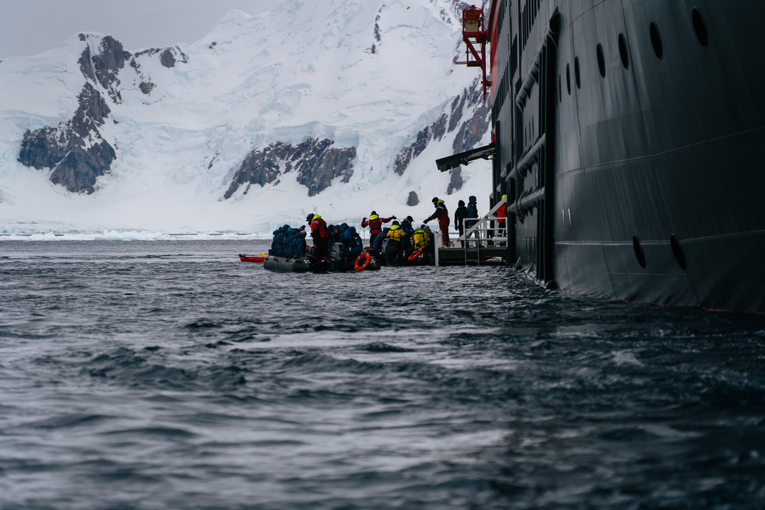 Antarctica-Blind-Bay-KayFochtmann-2-37156360-Photo_Kay_Fochtmann